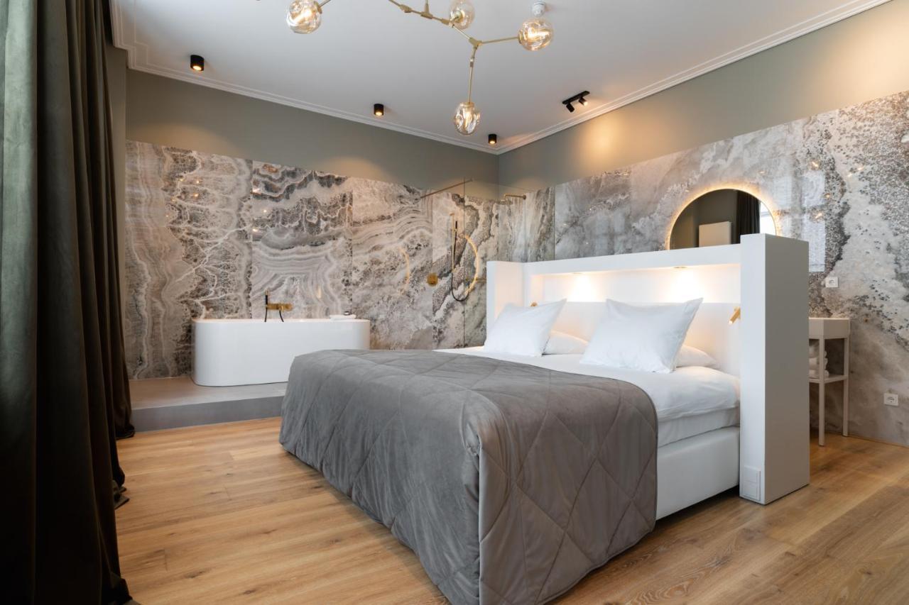Het Arresthuis Roermond Exterior photo A room at the hotel