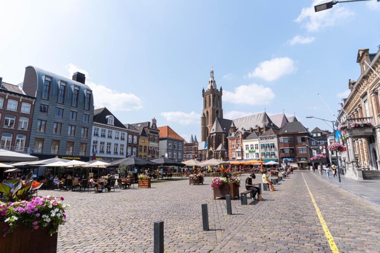 Het Arresthuis Roermond Exterior photo The Grote Markt