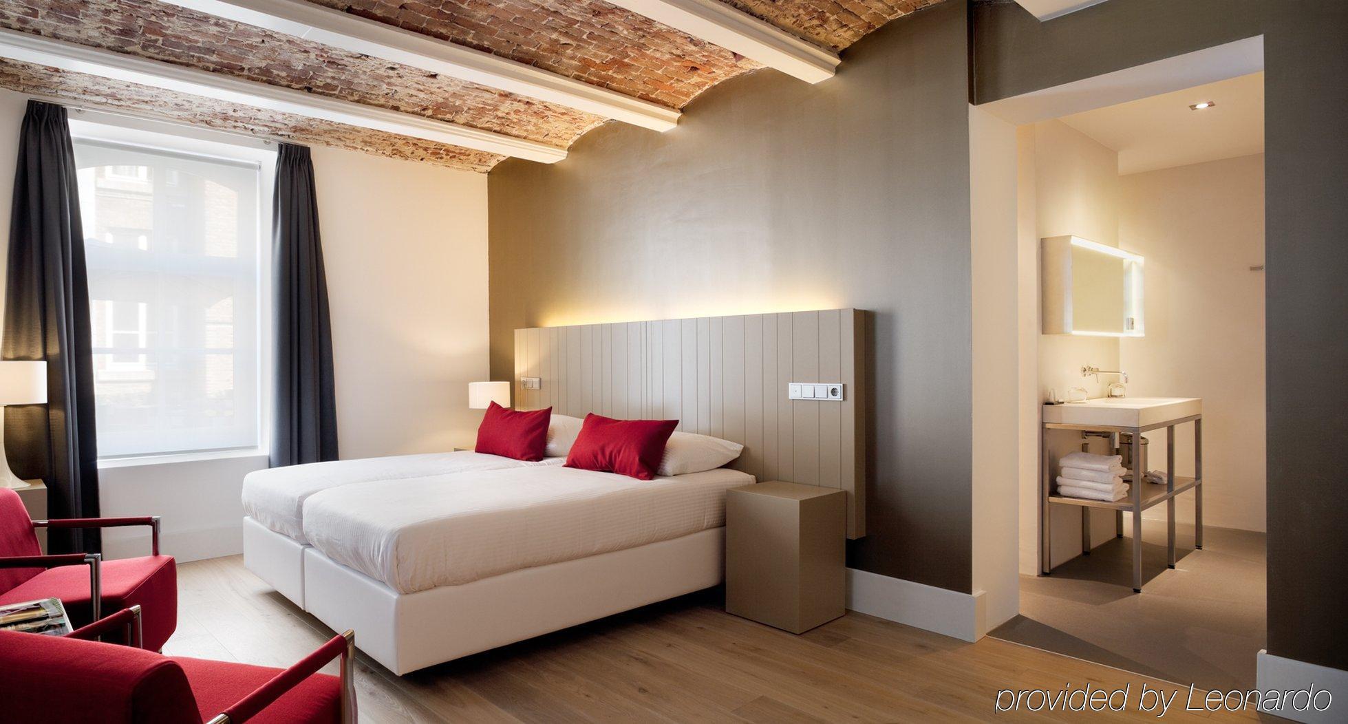 Het Arresthuis Roermond Room photo A room at the hotel